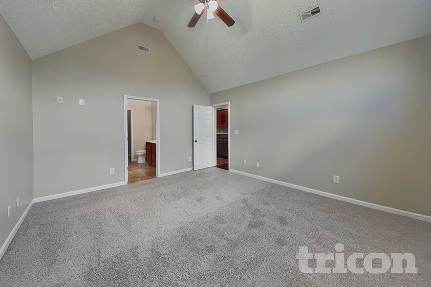 Building Photo - 3479 Melrose Dr