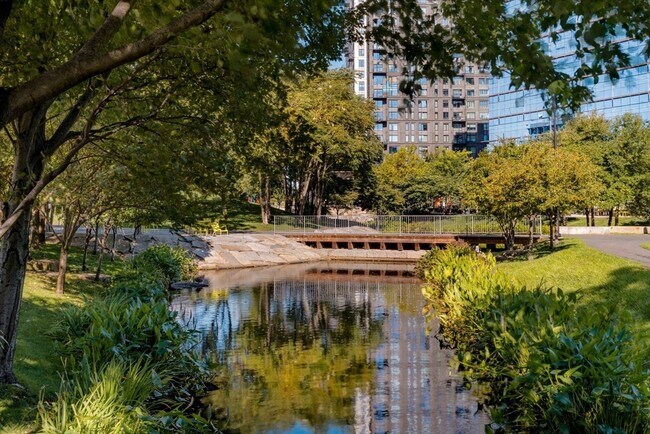 Building Photo - 2 Earhart St