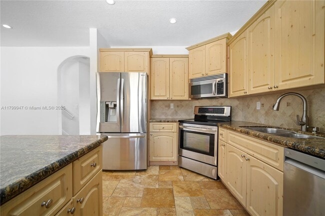 Building Photo - 9101 SW 41st St