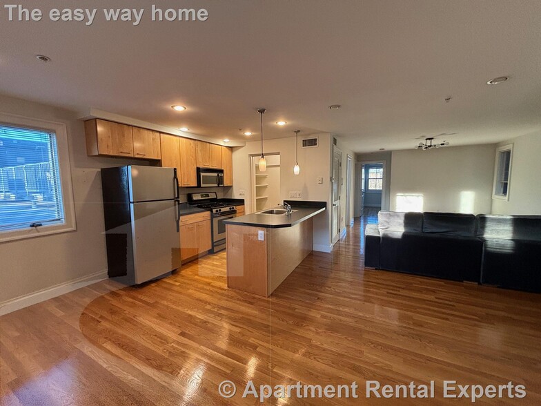 Primary Photo - 1110 Massachusetts Ave