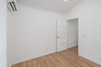 Building Photo - 720 Pritchett Ln