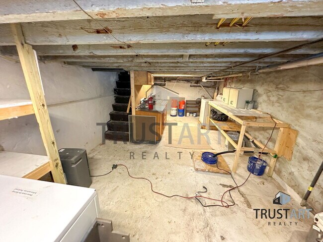 Building Photo - 2834 E Venango St