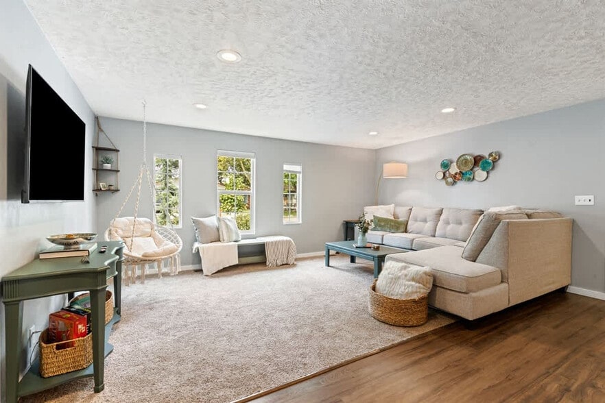 Building Photo - 3413 W Sunset Ave