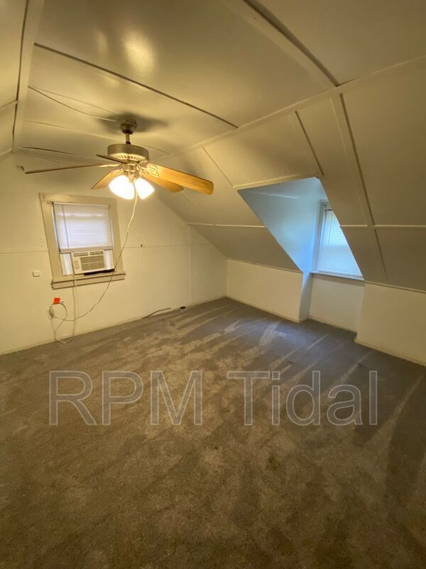 Building Photo - 117 Semple Rd