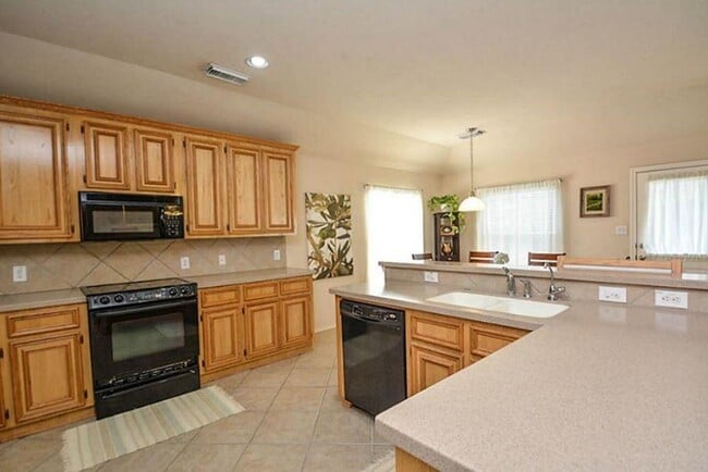 Building Photo - 21710 Grand Hollow Ln