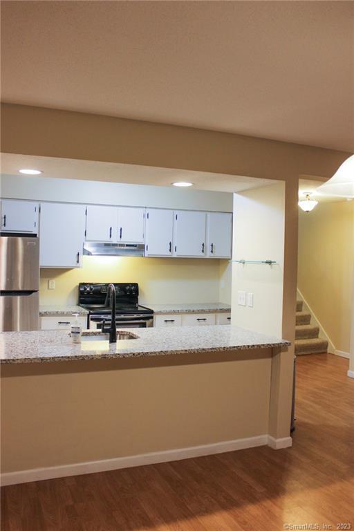 Building Photo - 60 Old Town Rd