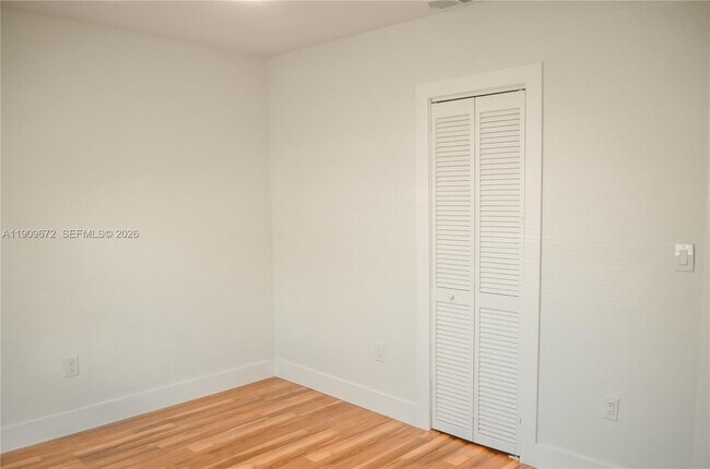 Building Photo - 707 N J St