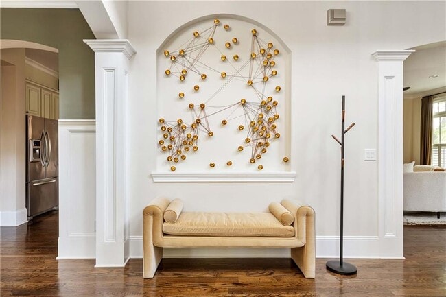 Building Photo - 582 St Charles Ave NE