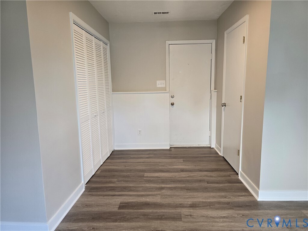 Building Photo - 10200 Stroud Ln