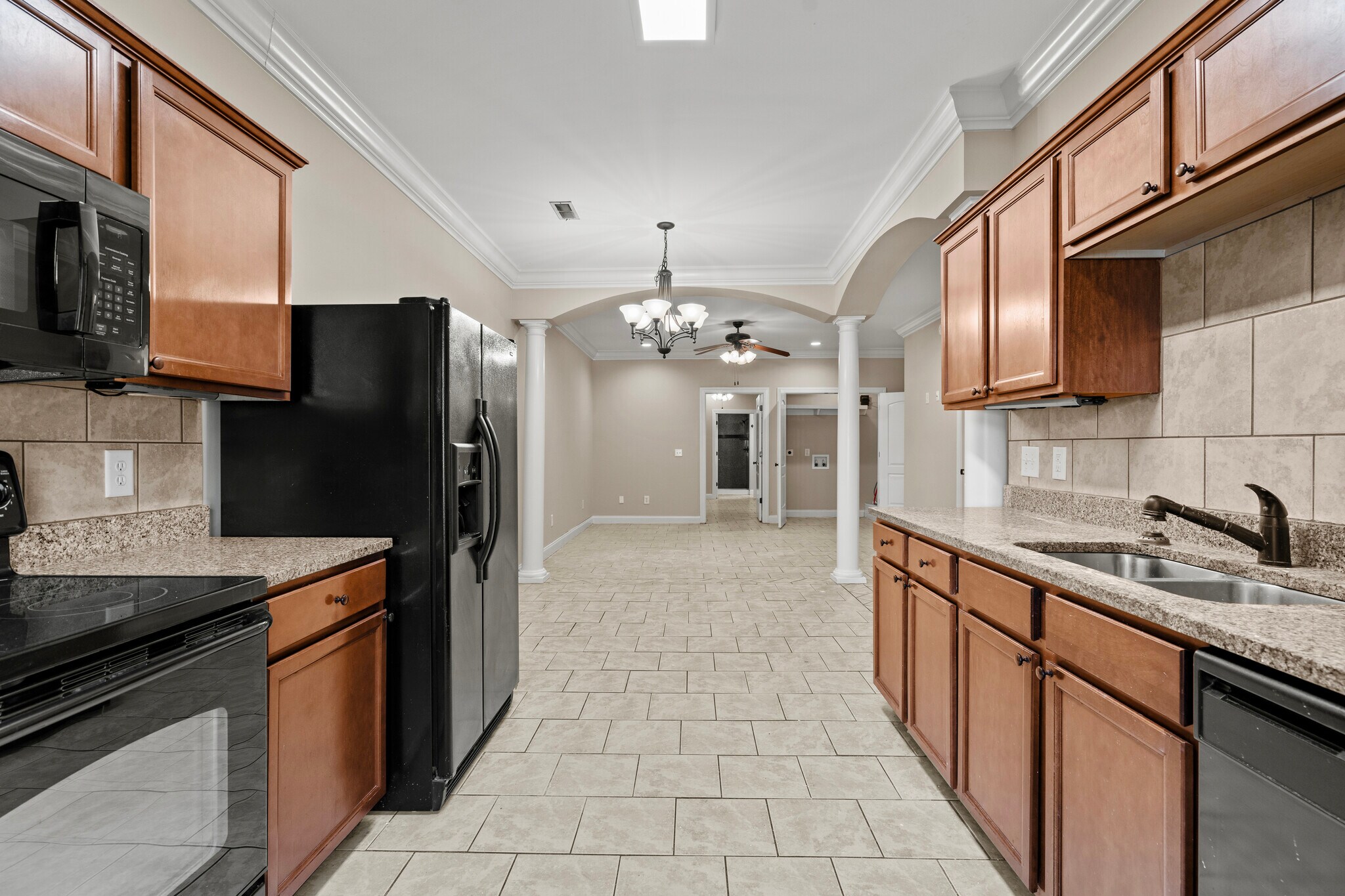 Building Photo - 3090 S Cashua Dr
