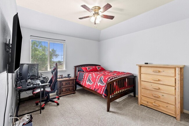 Building Photo - 227 Sandstone Trail