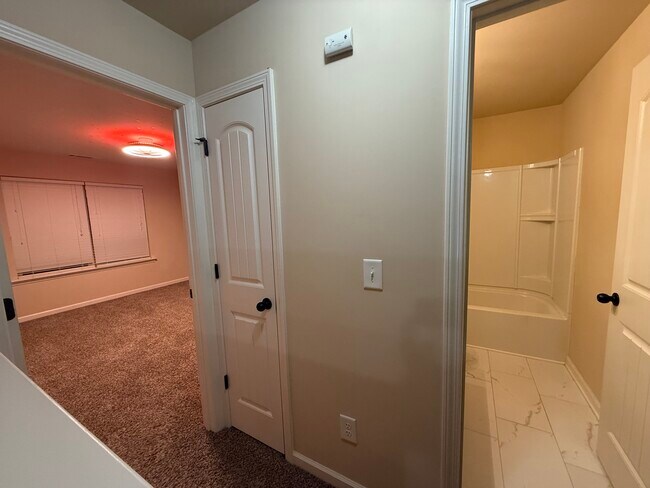 Building Photo - 2056 Tweed Dr