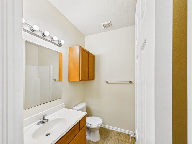 Building Photo - 1001 Krenek Tap Rd