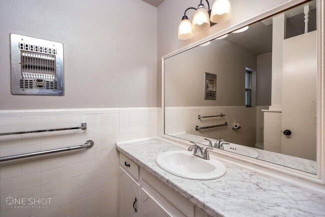 Building Photo - 3749 N 10th St