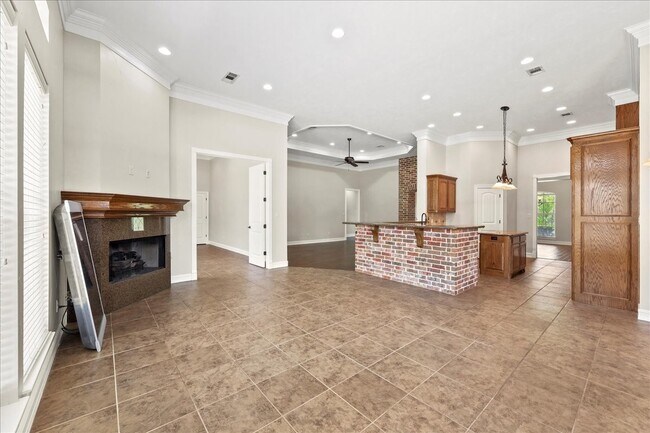 Building Photo - 3490 Prescott Dr