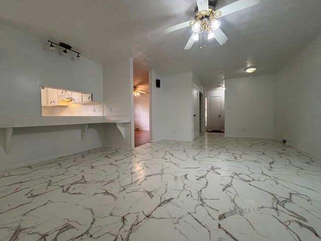 Building Photo - Rent this 3 Bedroom 1 Bath beautiful House...