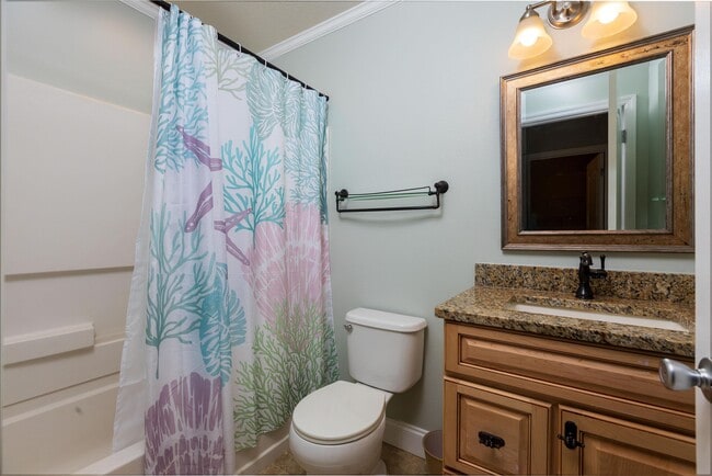 Building Photo - 58 Islander Cir