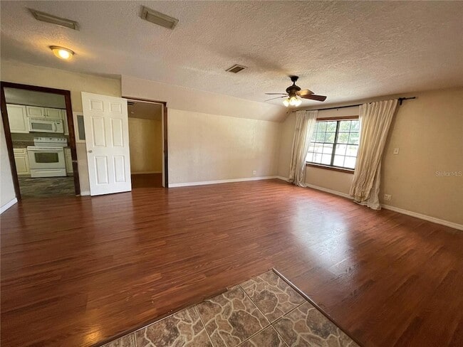 Building Photo - 2525 Emma Cir