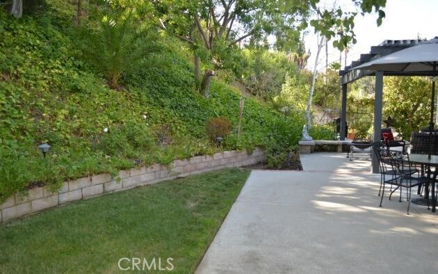 Building Photo - 6757 Daryn Dr