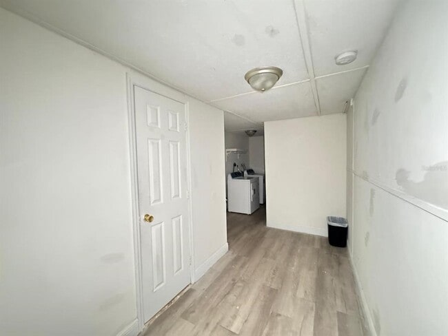 Building Photo - 229 Candler Ave