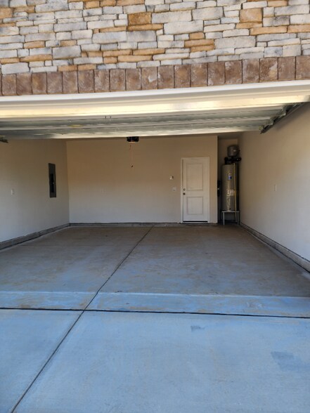 Building Photo - 4146 Steel Wy