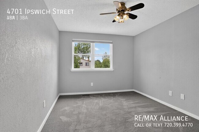 Building Photo - 4701 Ipswich St