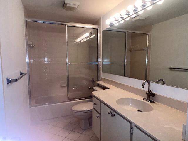 Building Photo - 2425 24th Ct