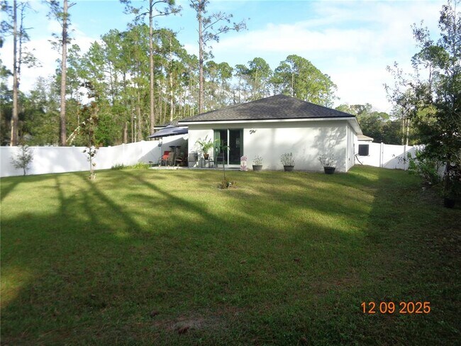 Building Photo - 2380 8th Ave