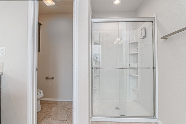 Building Photo - 6719 Yellow Rose Ct