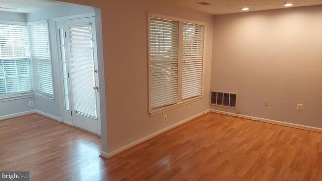 Building Photo - 13107 Briarcliff Terrace