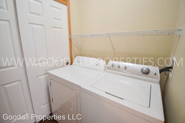 Building Photo - 2 br, 2 bath House - 10320 Norfolk Dr #4
