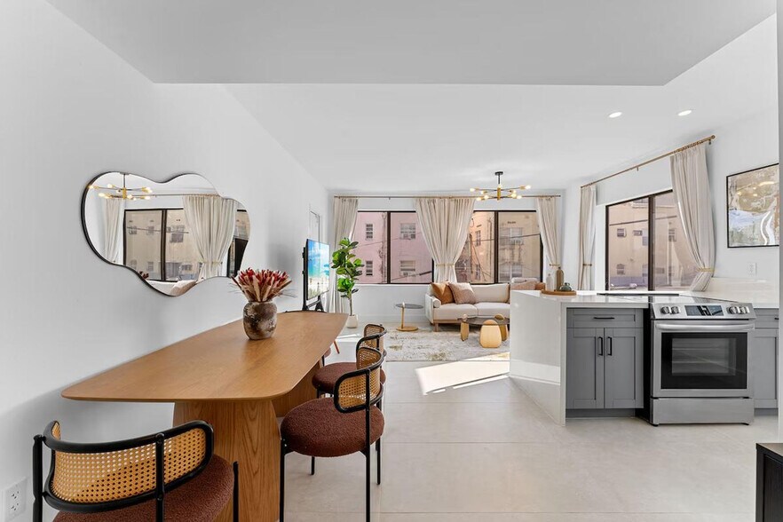 Building Photo - 1210 SW 3rd St