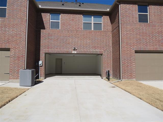 Building Photo - 2317 Jameson Ln