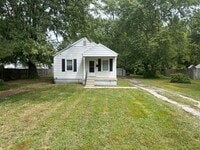 Building Photo - Updated 2 Bedroom 1 Bath Convenient Shively location