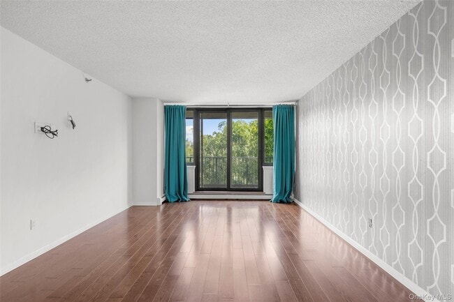 Building Photo - 25 Rockledge Ave
