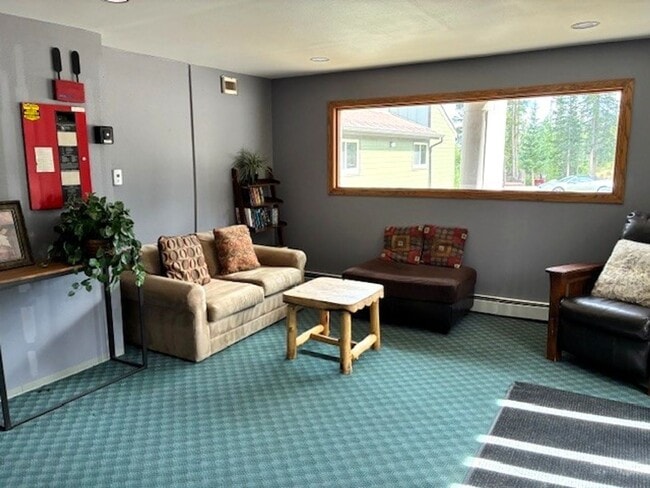Building Photo - Winter Seasonal Rental- Buffalo Ridge G106