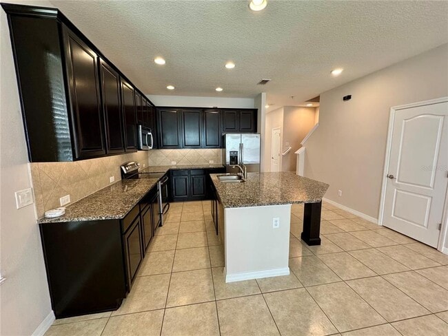 Building Photo - 7448 Leighside Dr