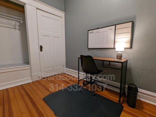 Building Photo - 2920 Louisiana Ave