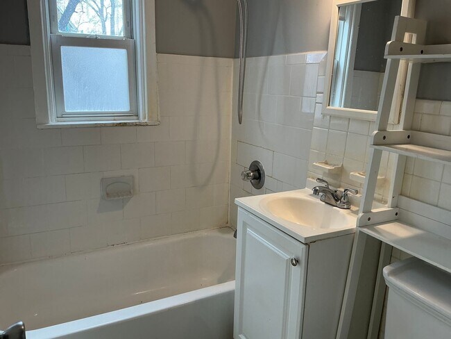 Building Photo - 768 Audrey Dr