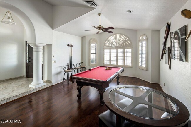 Building Photo - 5747 E Gelding Dr