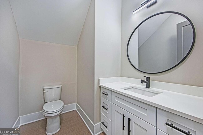 Building Photo - 83 Deer Cyn Dr