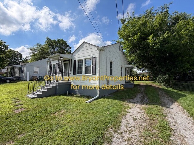 Building Photo - Single Family