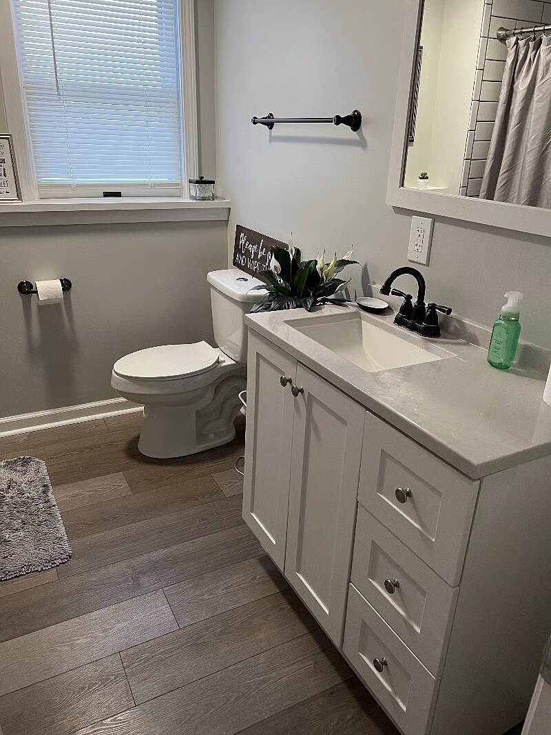 Bathroom - 1344 Pinnacle Rd