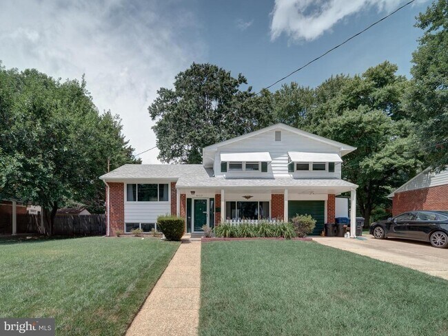 Primary Photo - 8912 Battery Rd