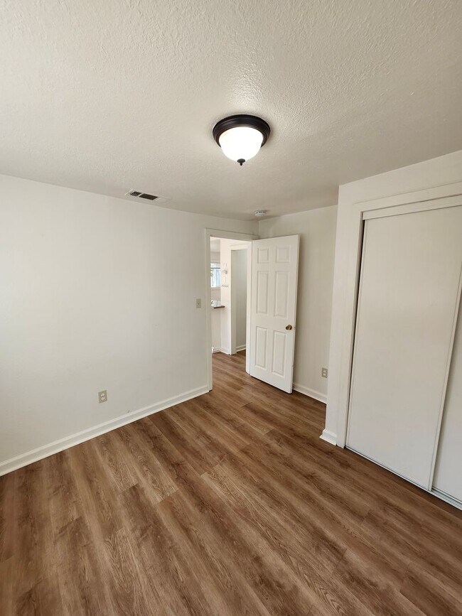 Building Photo - 1977 N F St