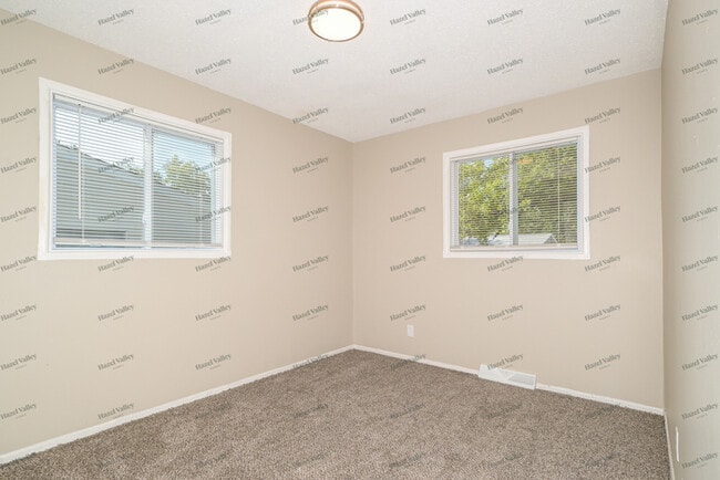 Building Photo - 1140 Baron Ave