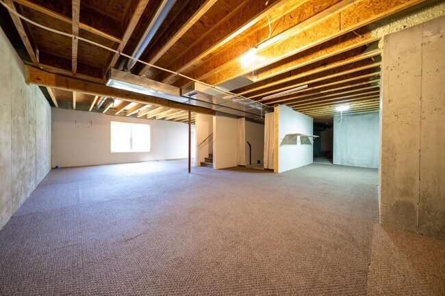 Building Photo - 16549 Dodd Ln