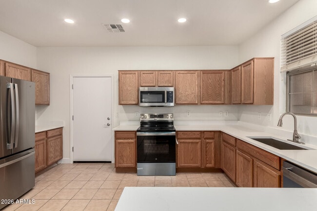 Building Photo - 4382 E Selena Dr