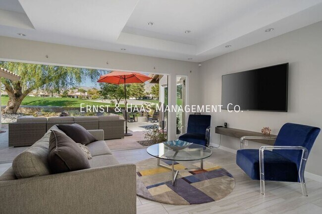 Building Photo - 8780 Warwick Dr