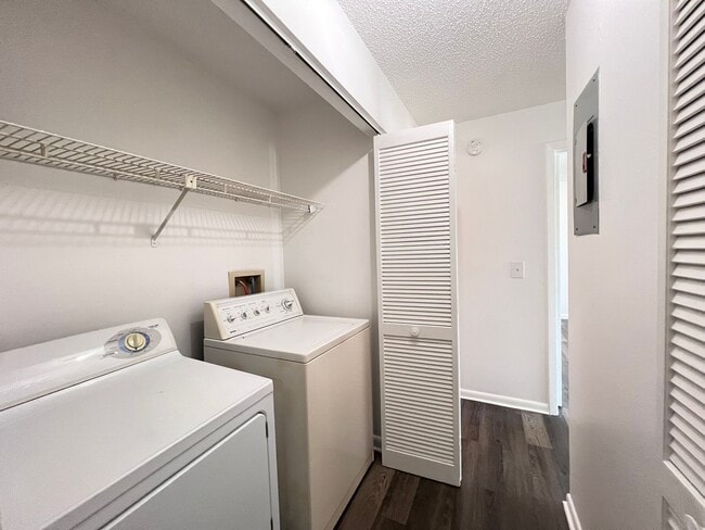 Building Photo - Great Apartment for rent!